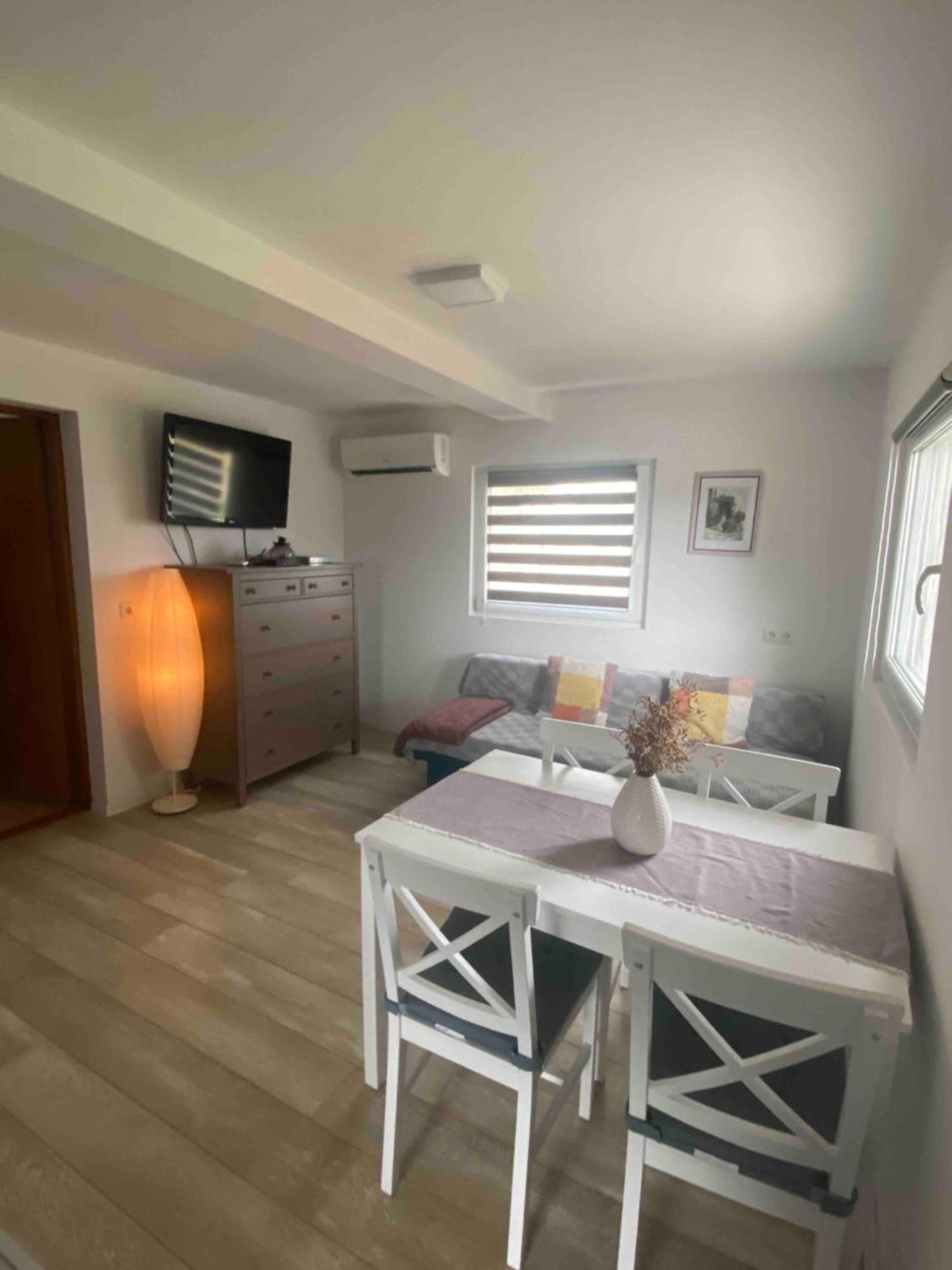 Viva 2 Rovinj Apartment Exterior photo